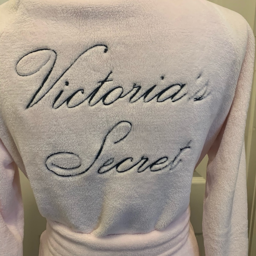 Victoria Secret Pink Robe